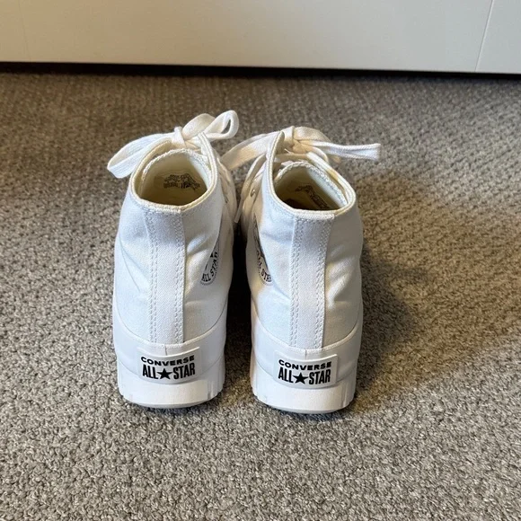 NWOB Converse CHUCK TAYLOR ALL STAR LUGGED 2.0 Women - Picture 3 of 5